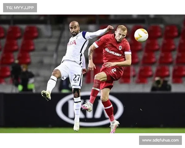 小卢卡斯替补登场对巴黎比赛的战术影响与未来发展潜力分析