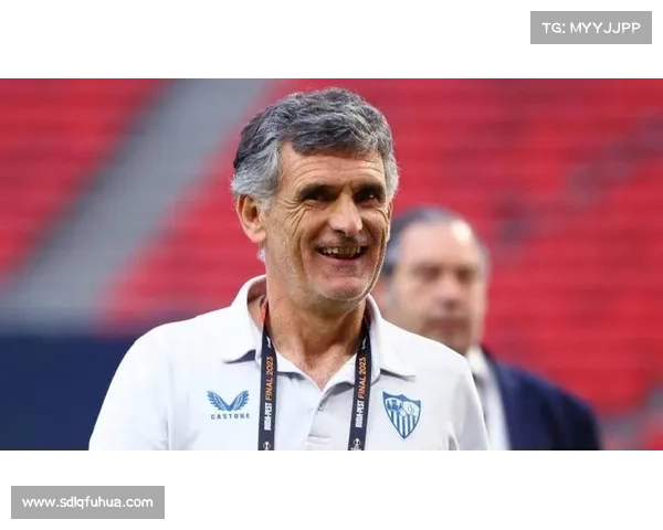 奥林匹亚科斯稳居希腊联赛榜首的背后秘诀与成功经验解析